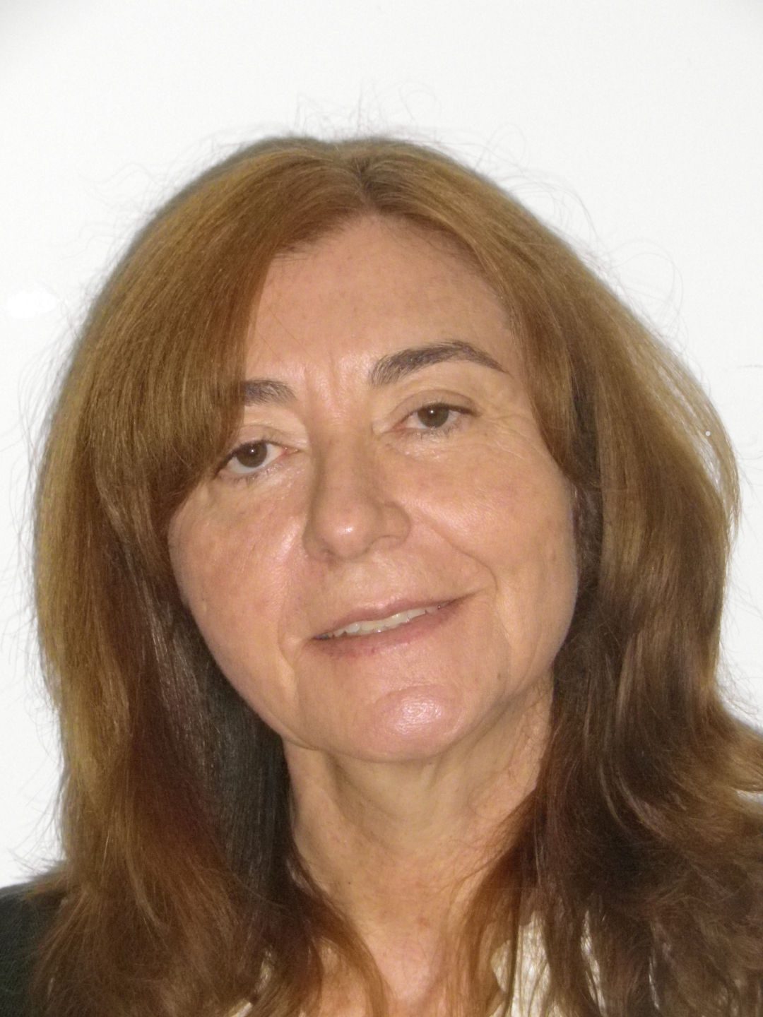 Dª. Gloria Correa Fernández