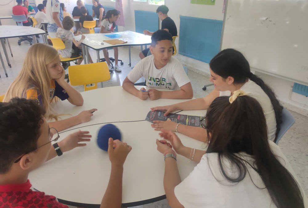 Talleres Bilingües durante la Semana de las Ciencias, el Arte y el Cine